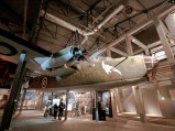 Samolot w Muzeum Powstania Warszawskiego
