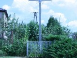 Krzyż na skrzyżowaniu w Borowie