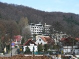 Dawne sanatorium w Gdyni Orłowie, widok z deptaku.