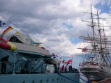 Okręt ORP Błyskawica i Dar Pomorza