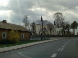 Domek i kościół w Górznie