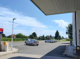 Parking przy stacji Petrol w Moškanjci