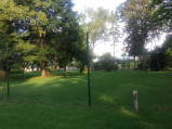 Boisko w parku przy zakonie w Pliszczynie