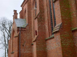 Okna boczne kościoła w Popowie Kościelnym