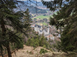 Widok na Neuschwanstein z zamku Bullachberg, Schwangau
