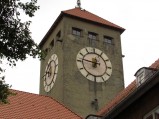 Zegary na wieży ratusza w Szczytnie