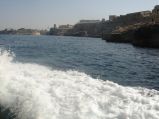 Widok na Pomnik Oblężenia z zatoki, Valletta