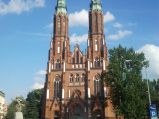 Fasada katedry praskiej w Warszawie