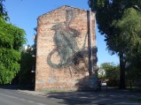 Mural na bloku na ulicy Bliskiej na Kamionku w Warszawie
