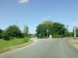 Krzyż i kapliczka na rozwidleniu drogi w Zabrańcu